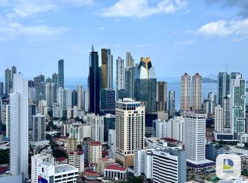Apartamento · 300m² · 3 Recámaras · 3 Estacionamientos · Vendo Penthouse en El Cangrejo
