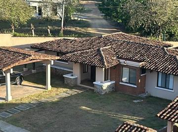Casa · 185m² · 3 Recámaras · Casa de 3 Habitaciones en Venta en Chitré, Herrera