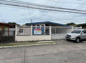Casa de 3 habitaciones, Panamá · Se Vende Casa en Los Pinos, Chanis