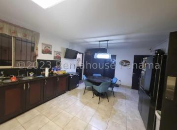 Casa de 4 habitaciones, Panamá · Casa en Condado del Rey/ Paseo Dorado - en Venta