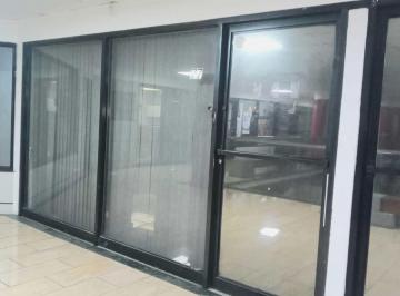 Oficina comercial · 71m² · 4 Recámaras · 10 Estacionamientos · Alquiler de Oficina en Plaza Paitilla, Paitilla.