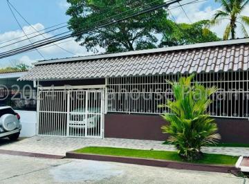 Casa de 3 habitaciones, Panamá · Venta de Casa en Cerro Viento