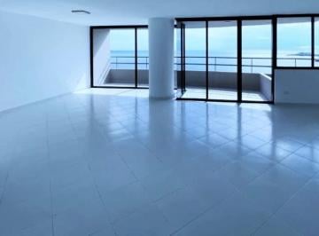 Apartamento de 3 habitaciones, Panamá · Venta de Apartamento en Av Balboa | PH Ensenada