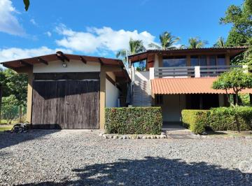 Casa de 4 habitaciones, San Félix · Casa con 3 Apartamentos en Las Lajas, Chiriquí