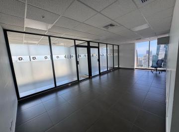 Oficina comercial · 91m² · 1 Recámara · 2 Estacionamientos · Alquiler de Oficina en El Edificio Twist Tower | Obarrio