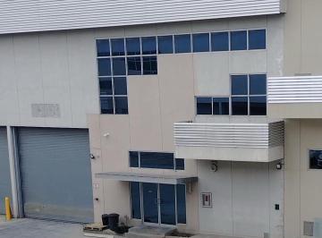 Bodega-Galpón-Depósito · 850m² · 3 Estacionamientos · Galeras Newport 850 m² - $8126