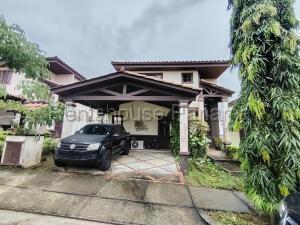 Casa de 3 habitaciones, Panamá · Casa en Venta en Las Cumbres Jack