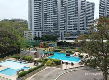 Apartamento de 3 habitaciones, Panamá · Venta Apartamento PH Country Club Torre 800, Condado del Rey
