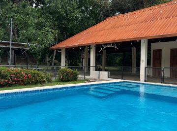 Finca · 913m² · 6 Recámaras · 4 Estacionamientos · Se Vende Casa en El Espino, Antón