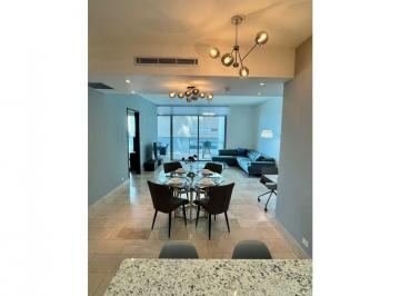 Apartamento de 3 habitaciones, Panamá · Venta Apartamento Amoblado Punta Pacifica