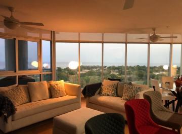Apartamento · 110m² · 1 Recámara · 2 Estacionamientos · Venta de Apartamento en Playa Coronado