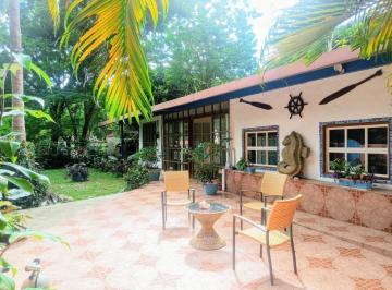 Casa · 100m² · 2 Recámaras · 6 Estacionamientos · Espectacular Casa en Isla Contadora (Id 11722)