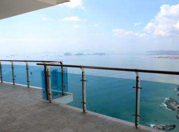 Apartamento · 746m² · 5 Recámaras · 4 Estacionamientos · Venta de Penthouse Vista Al Mar Precio Rebajado en Punta Pacifica Jp