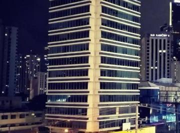 Oficina comercial · 115m² · 2 Estacionamientos · Oficina en Calle 50 Torre Dresdner Todos Los Servicos Incluidos 115 m²
