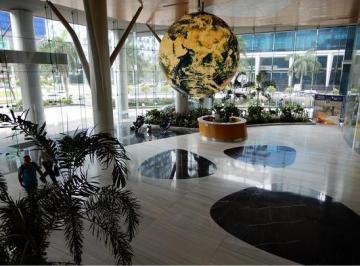 Oficina comercial · 122m² · 2 Estacionamientos · Oficina en Costa del Este Financial Park Amoblada con Divisiones 122 m²