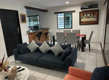 Casa · 269m² · 3 Recámaras · 4 Estacionamientos · Venta de Casa en Parque Lefevre