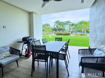 Apartamento · 273m² · 3 Recámaras · 2 Estacionamientos · Venta de Apartamento de Playa Pb en Casamar PH Perlamar San Carlos (P)