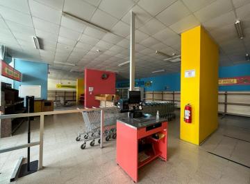 Local comercial · 340m² · 6 Estacionamientos · Alquiler de Local Comercial en La  12 de Octubre