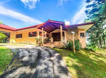Casa · 300m² · 4 Recámaras · 2 Estacionamientos · Venta Casa en Altos de Maria Naturaleza Pura Cerca a Coronado 25 Mt