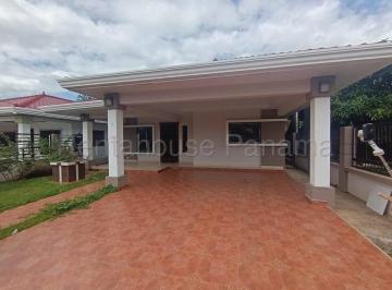 Casa de 3 habitaciones, Chitré · Se Vende Casa en Chitré
