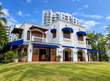 Casa de 7 habitaciones, Antón · Venta de Casas en Rio Hato, PH Dúplex Playa Blanca Resort, 1,192 m² de Terreno