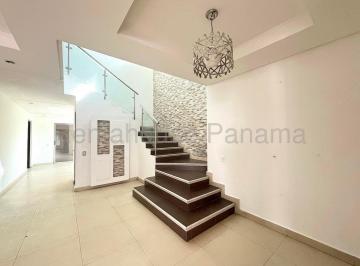 Casa de 4 habitaciones, Panamá · Venta de Residencia en Dorado Village, 316 m²