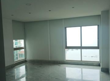 Apartamento · 400m² · 3 Recámaras · 2 Estacionamientos · Alquiler de Amplio Apartamento en Punta Pacífica, Panamá
