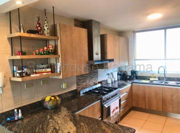 Apartamento de 3 habitaciones, Panamá · Apartamento en Costa del Este PH Vertikal en Venta