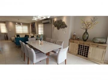 Casa de 5 habitaciones, Panamá · Venta Casa en Villa Lucre