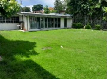 Casa · 284m² · 3 Recámaras · 2 Estacionamientos · Venta Casa Lote 790 m² en El Carmen Bella Vista