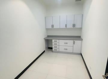 Consultorio médico · 85m² · 1 Estacionamientos · Alquiler de Local Para Clinica Dental