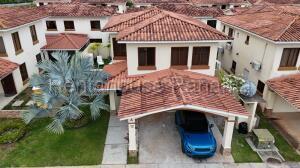 Casa de 3 habitaciones, Arraiján · Casa en Venta en Arraijan Jack
