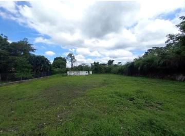 Local comercial , Panamá · Terreno en Venta en Altos de Tocumen, 2460 m²