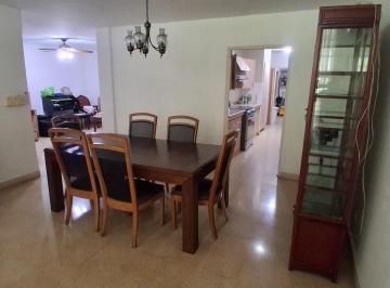Casa de 2 habitaciones, Panamá · Villa de Las Fuentes, 264 m, 3rec, 3.5 Banos, $295,000