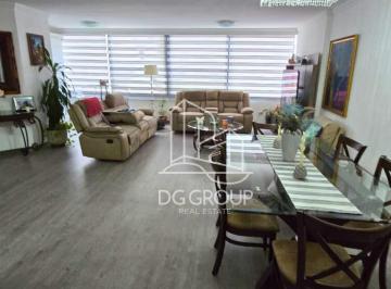 Apartamento · 150m² · 3 Recámaras · 2 Estacionamientos · Alquiler de Apartamento en Obarrio