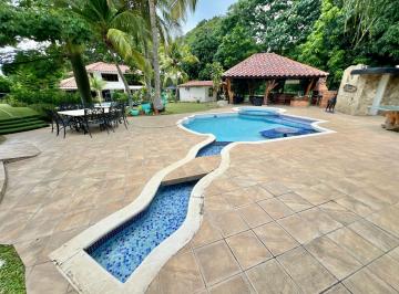 Casa de 4 habitaciones, Chame · Coronado Club de Golf Casa en Venta