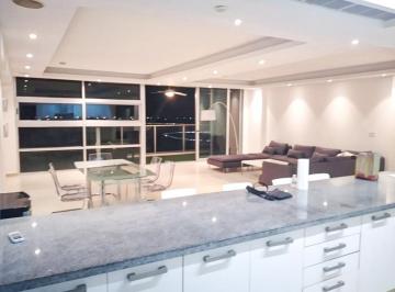 Apartamento de 3 habitaciones, Panamá · Frente Al Mar Av Balboa