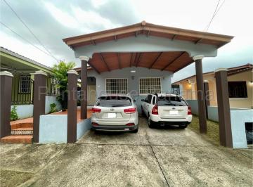 Casa de 3 habitaciones, Panamá · Casa en Venta en Brisas del Golf