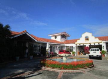Casa de 6 habitaciones, San Carlos · Se Vende Casa en Punta Barco a Solo Pasos de La Playa