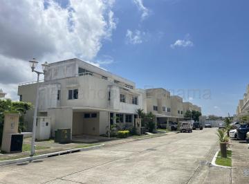 Casa de 3 habitaciones, Panamá · Casa en Venta en Costa Sur