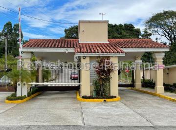 Casa de 3 habitaciones, Panamá · Casa en Venta en Brisas del Golf