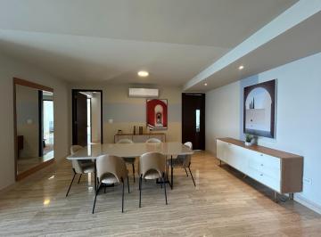Apartamento · 202m² · 3 Recámaras · 2 Estacionamientos · Venta de Apartamento PH The Regent en Costa del Este