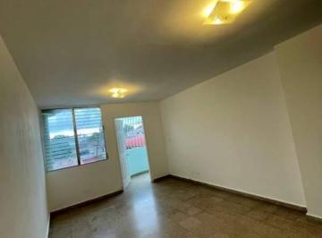 Apartamento de 2 habitaciones, Panamá · Vendo Apartamento Vacio 1er Piso en Santa Elena