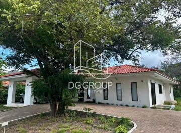 Casa · 200m² · 3 Recámaras · 2 Estacionamientos · Venta Casa de Playa en Punta Chame
