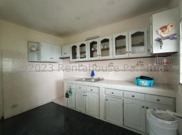 Casa de 4 habitaciones, Panamá · Casa de 677 m² con 4 Dorm. en Venta en 24 de Diciembre