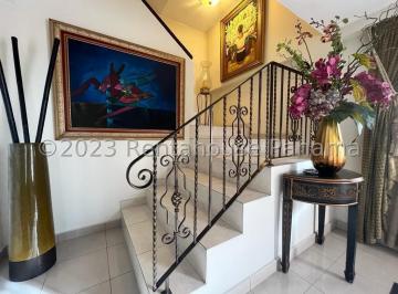 Casa de 4 habitaciones, Panamá · Casa en Venta en Hato Pintado