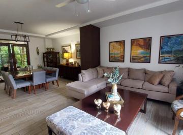 Casa de 6 habitaciones, Panamá · Casa con 1202 m² en Venta en Diablo