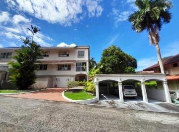 Casa · 607m² · 3 Recámaras · 3 Estacionamientos · Se Vende Casa Remodelada en Albrook