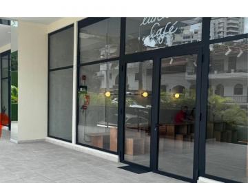 Local comercial · 85m² · 2 Estacionamientos · Vendo Local en Planta Baja en Calle 50, PH The Gray (3)