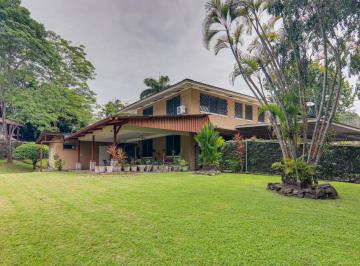 Casa de 3 habitaciones, Panamá · Duplex en Venta en Diablo: Lote Familiar